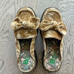 Seychelles Antique Yellow Velvet Mules NWT